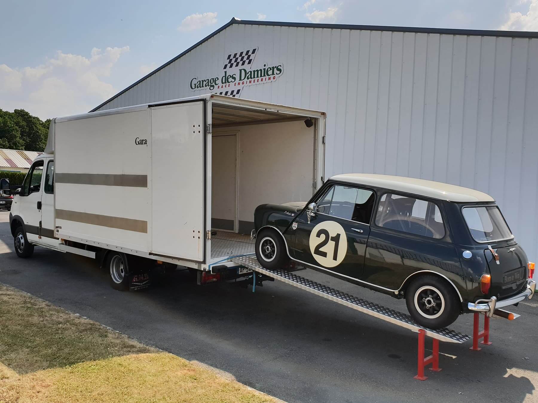 Entretien et réparation de voiture de collection et voiture ancienne