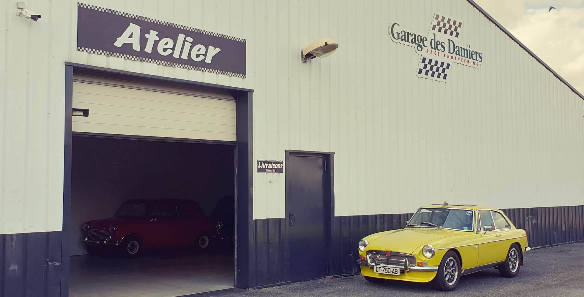 mgb gt v8 - voiture anglaise ancienne - classic cars
