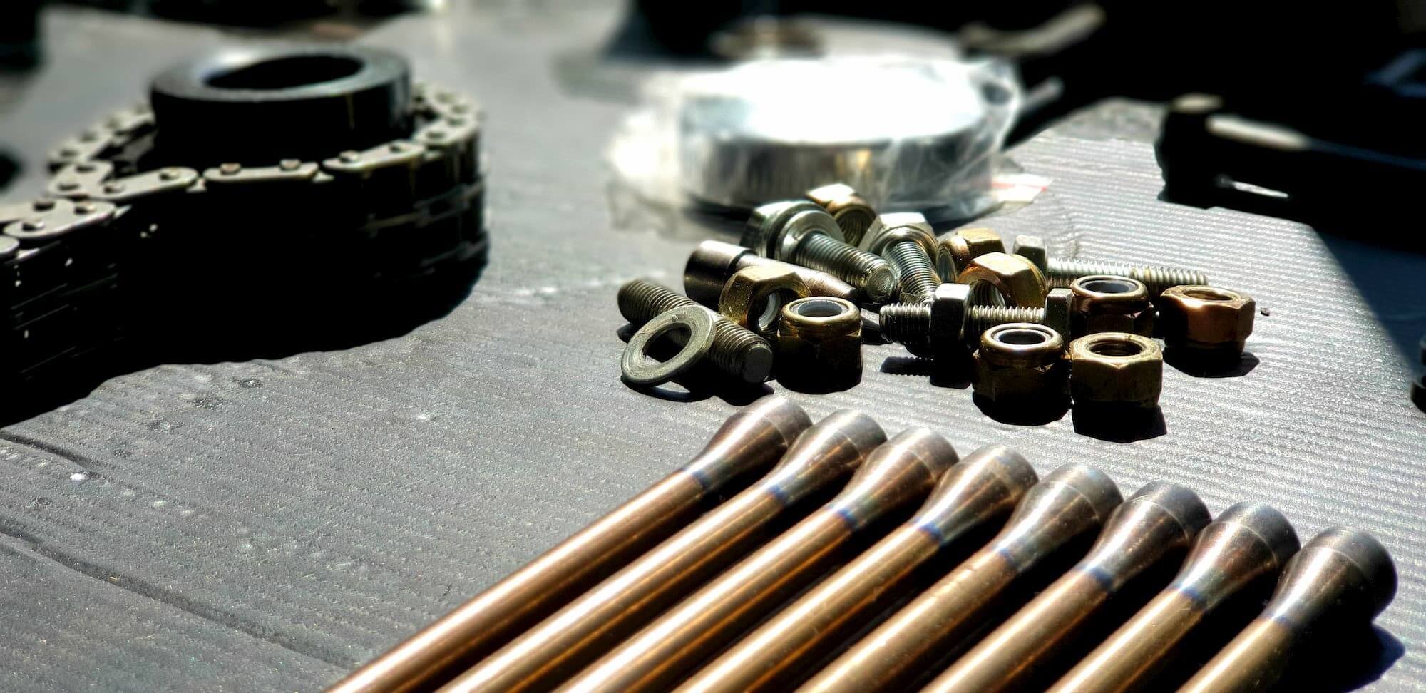 Preparateur-preparationmoteur-competitionauto-raceengineering-specialistevoituresanglaises-oldbritishcar-vintageracingcar-ateliermecanique