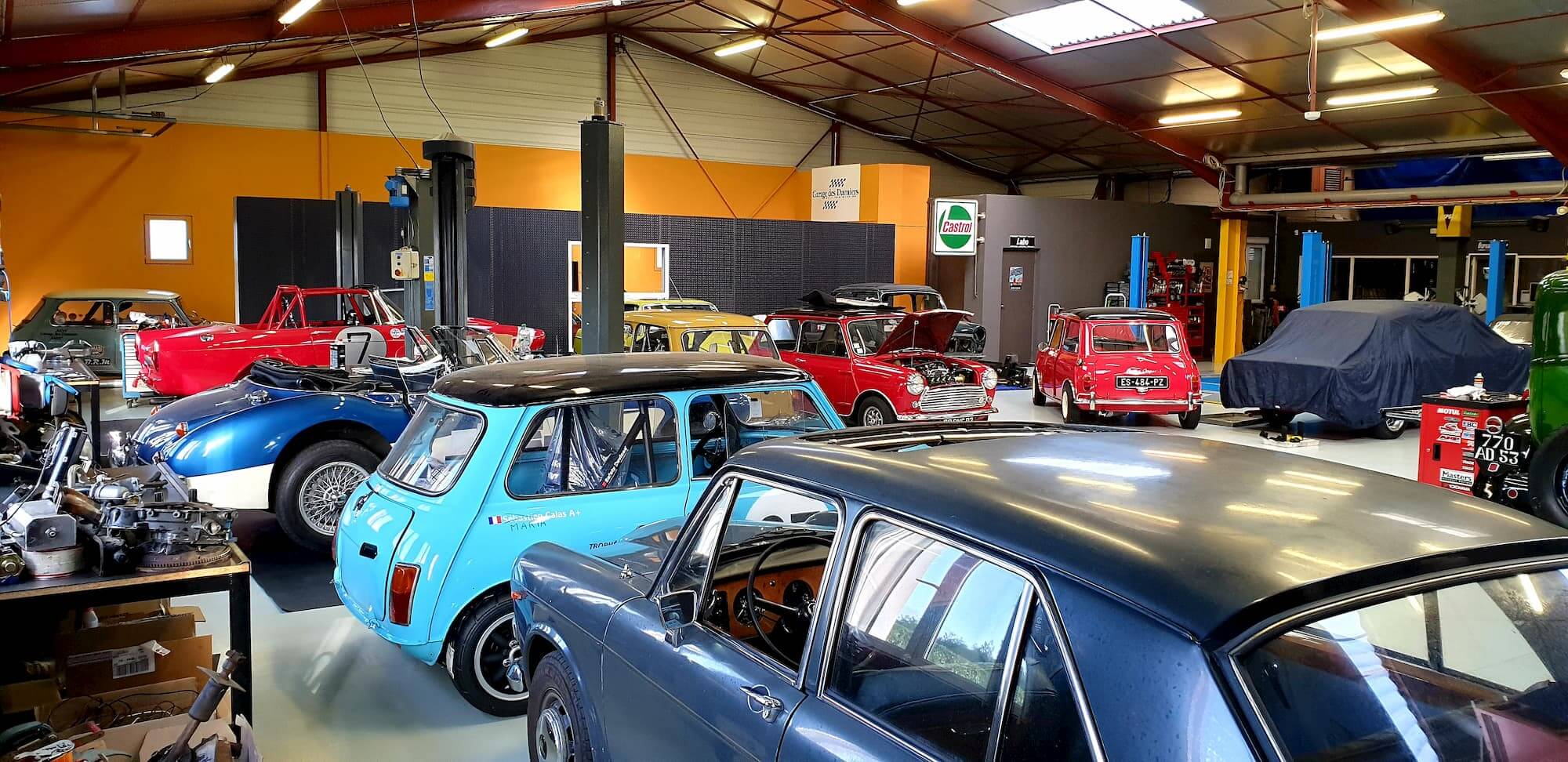 Atelier mécanique spécialiste mini et voiture anglaise - restauration voiture ancienne