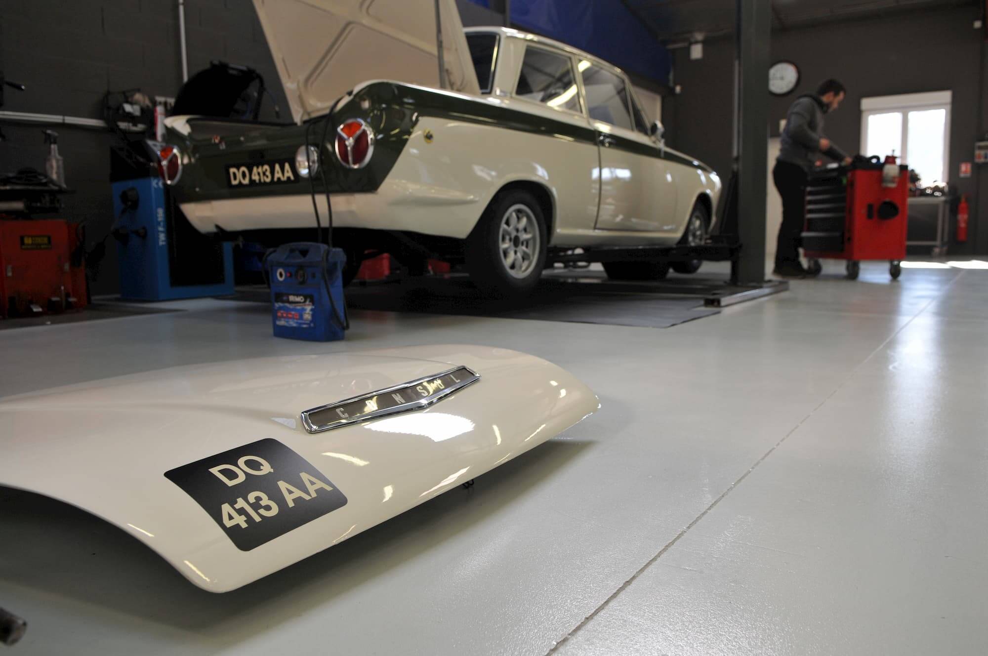 Ford Cortina Lotus au Garage des Damiers - Réfection moteur vintage cars
