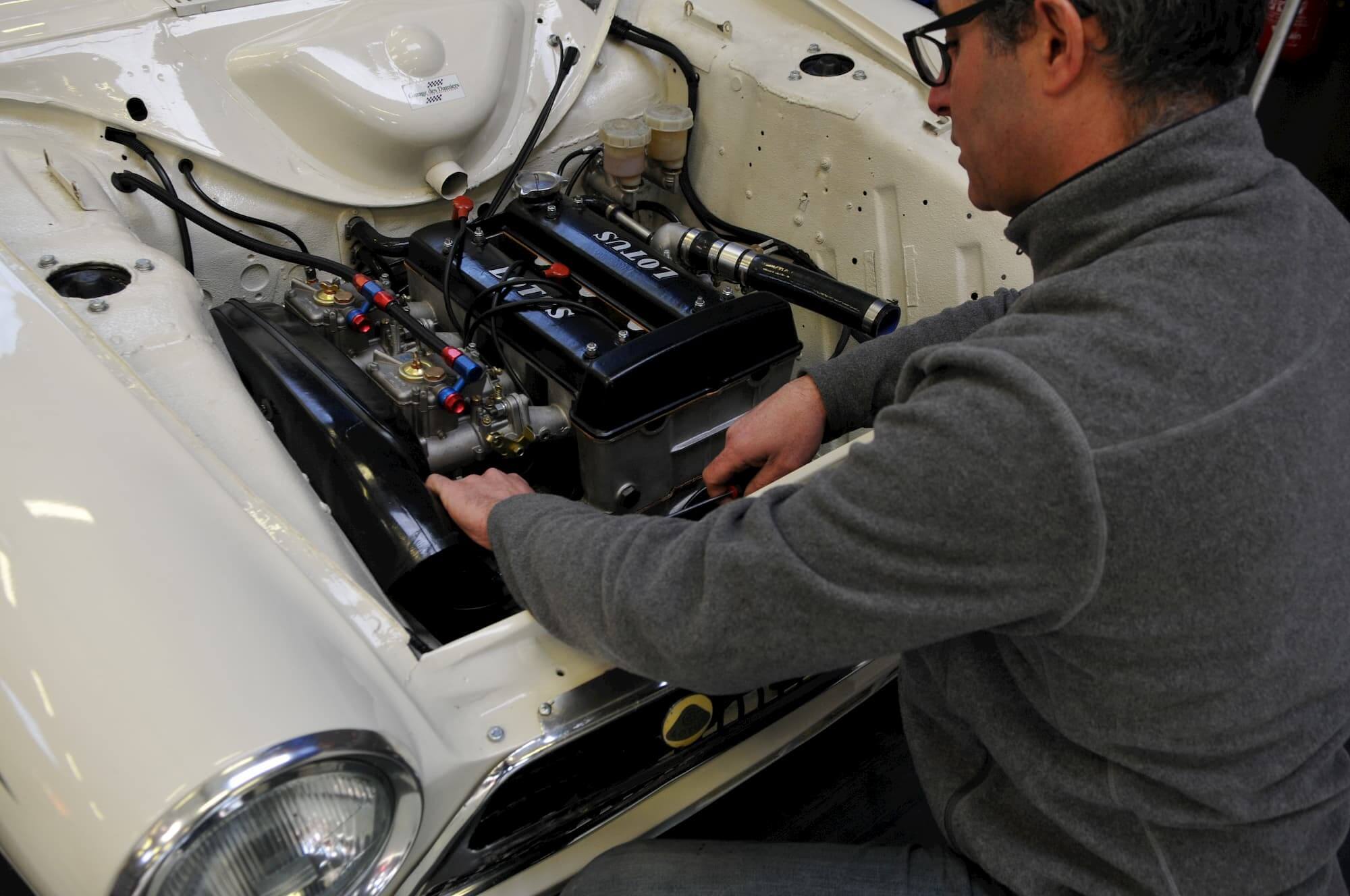 Ford Cortina Lotus, restauration et entretien de voitures de collection et de course