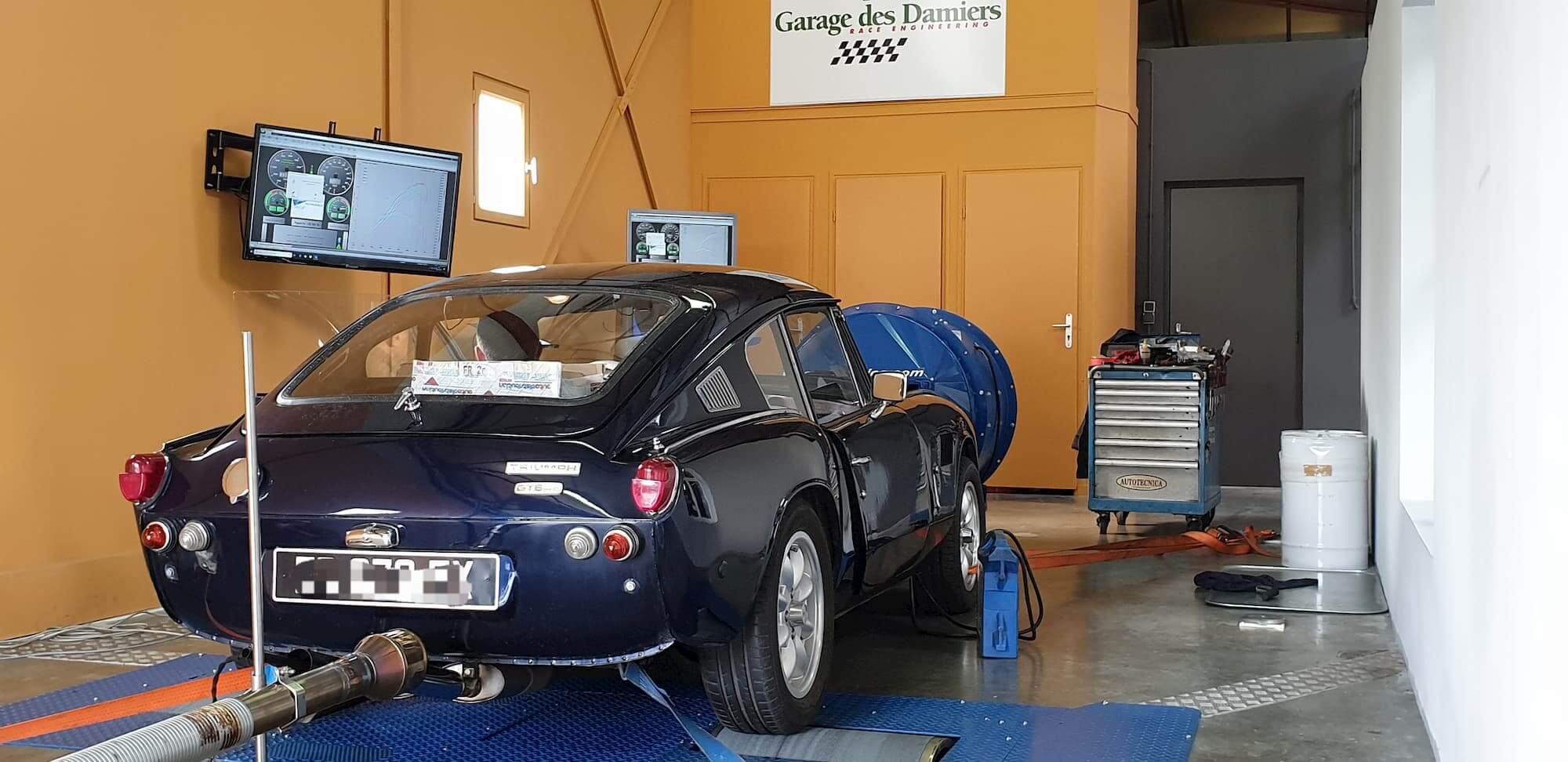 Triumph GT6 sur le banc de puissance Rotronics du Garage des Damiers