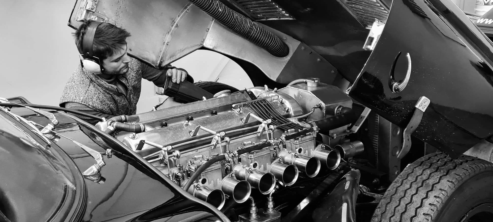 Garage des Damiers - Banc de puissance - Rotronics - Reglage moteur - Historic racing - British racing - Classic cars - Jaguar Type E