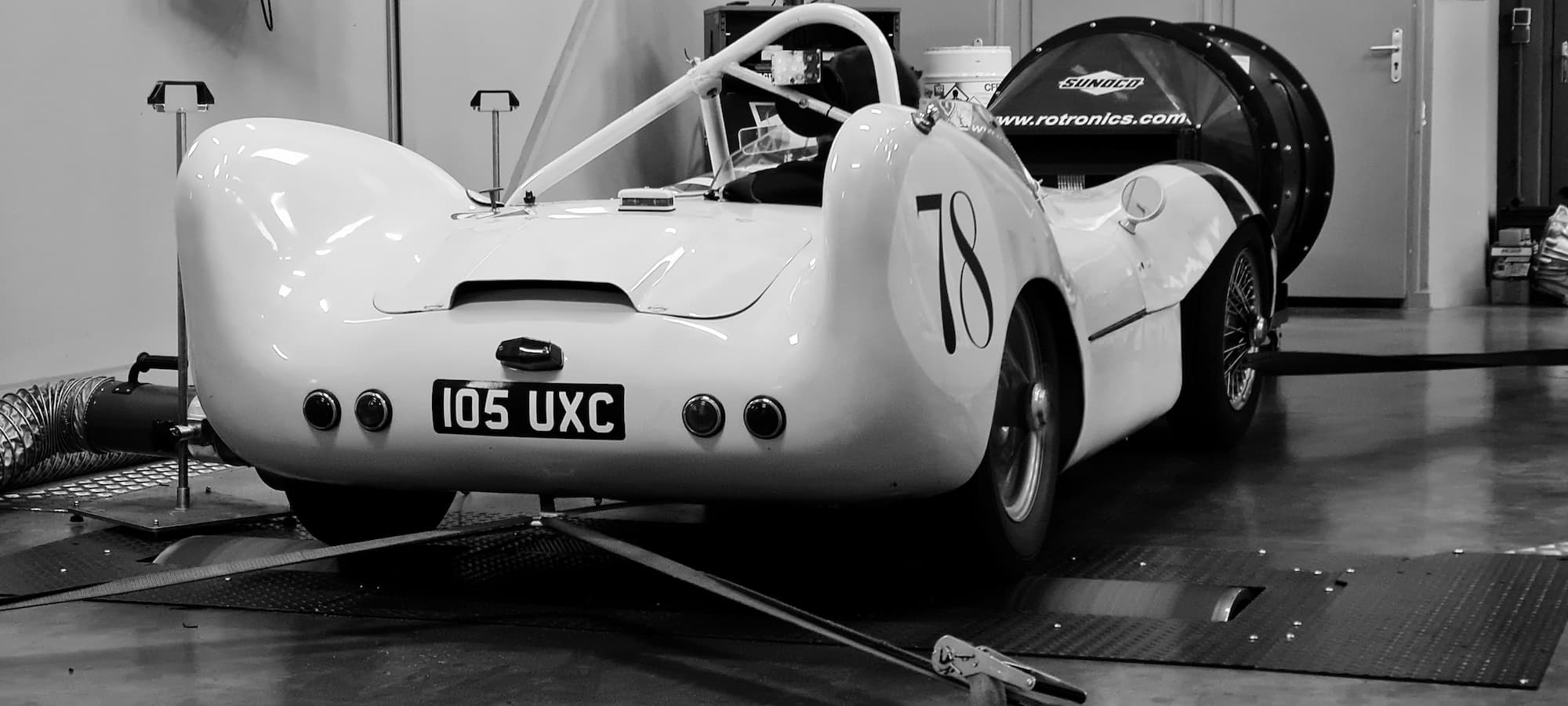 Garage des Damiers - Banc de puissance - Rotronics - Réglage moteur - Historic racing - British racing - Classic cars - Lotus XI